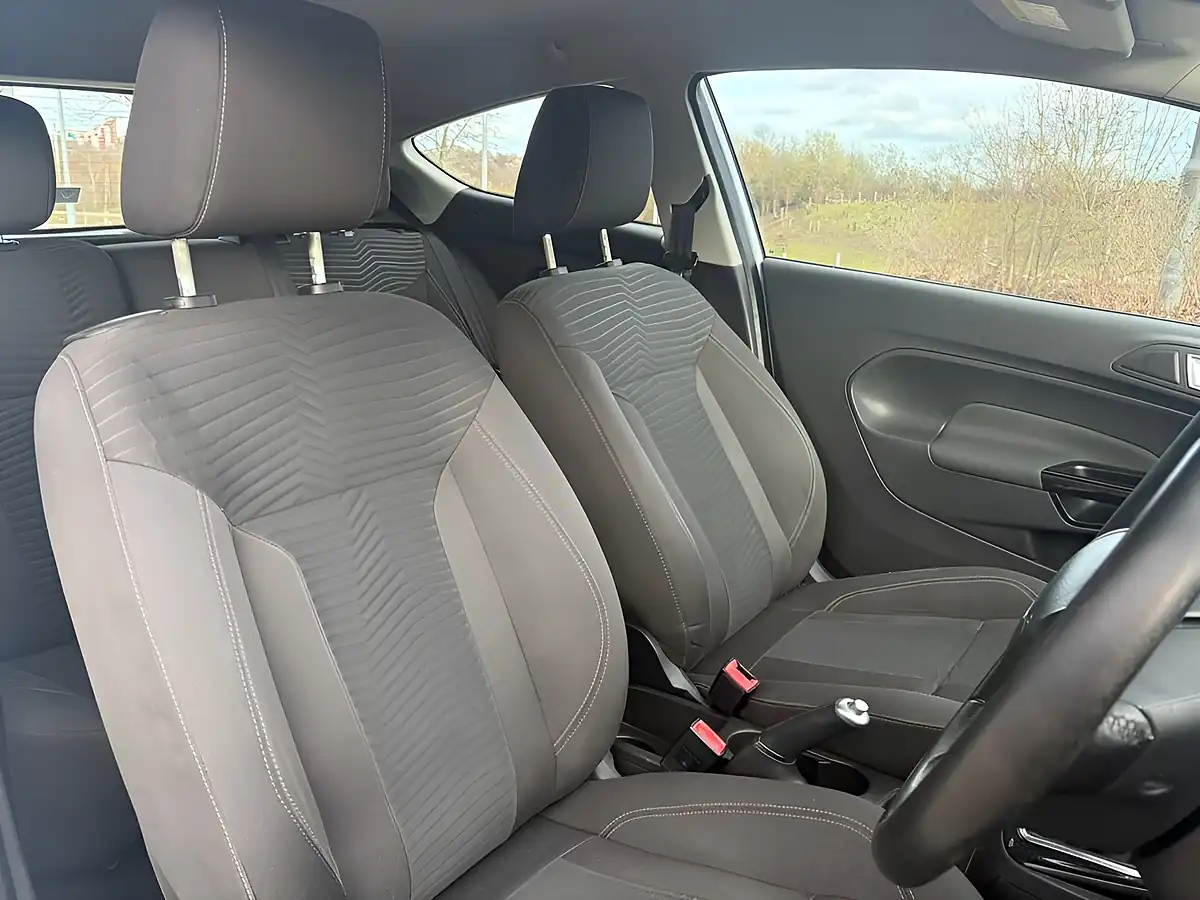 Used 2015 Ford Fiesta White - Interior and Exterior details 15
