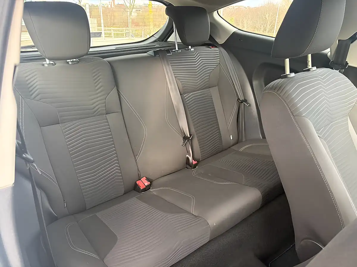 Used 2015 Ford Fiesta White - Interior and Exterior details 16