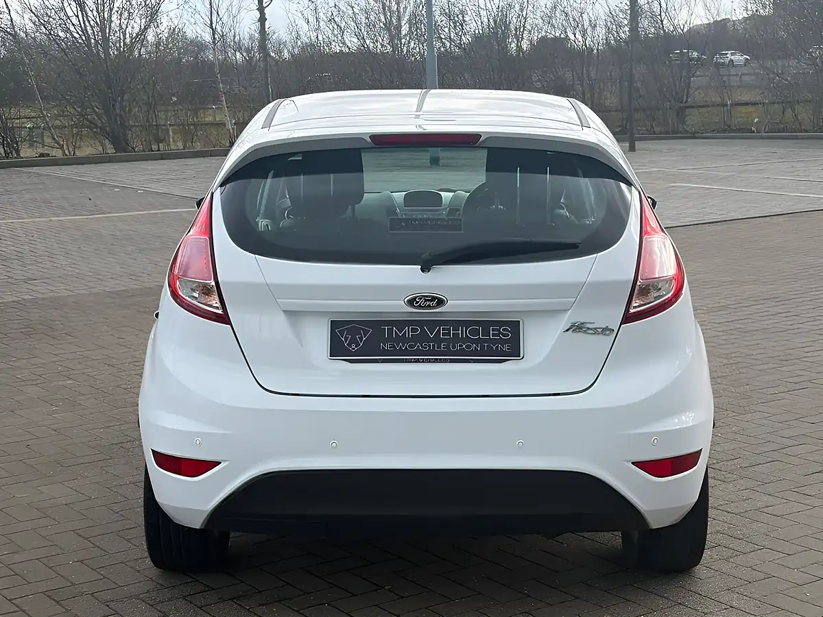 Used 2015 Ford Fiesta White - Interior and Exterior details 3