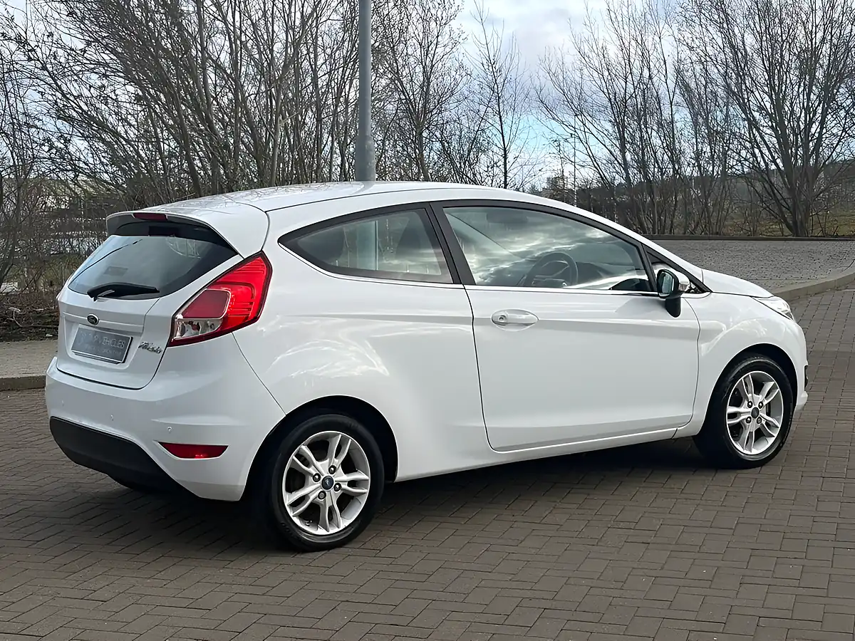 Used 2015 Ford Fiesta White - Interior and Exterior details 4