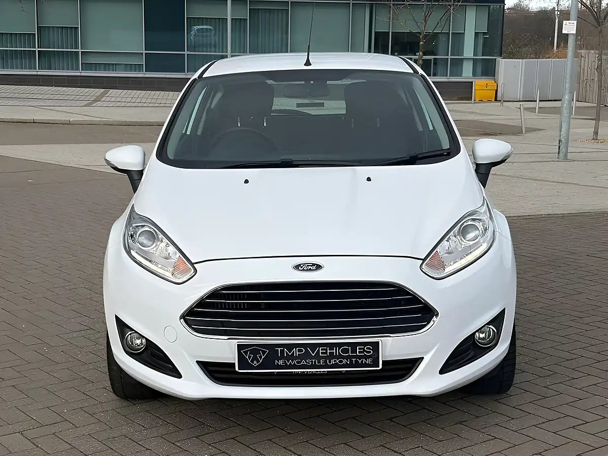 Used 2015 Ford Fiesta White - Interior and Exterior details 6