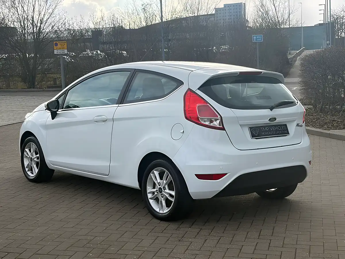 Used 2015 Ford Fiesta White - Interior and Exterior details 7