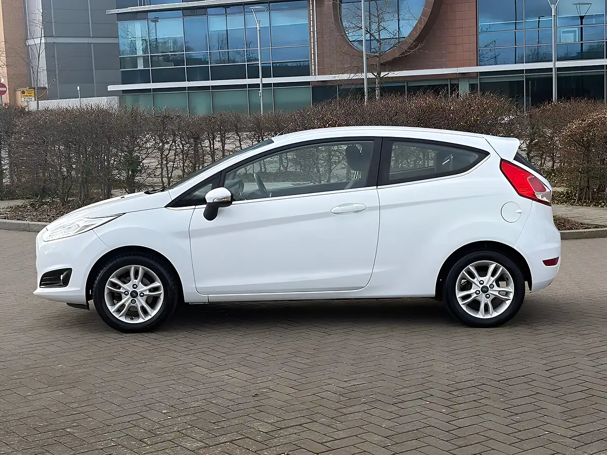 Used 2015 Ford Fiesta White - Interior and Exterior details 8