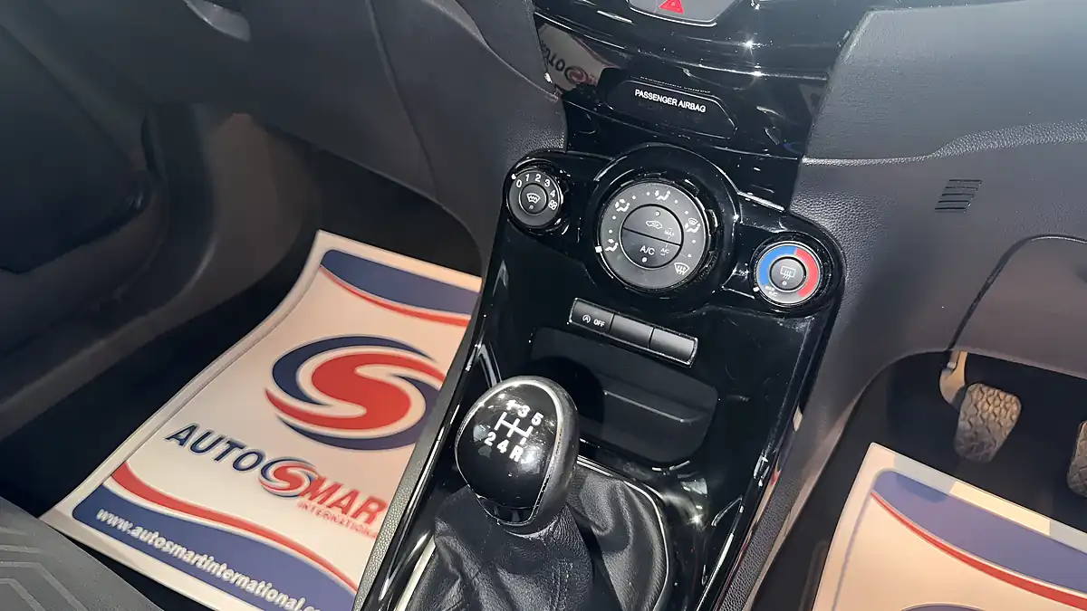 Used 2015 Ford Fiesta Zetec Black Black - Interior and Exterior details 13