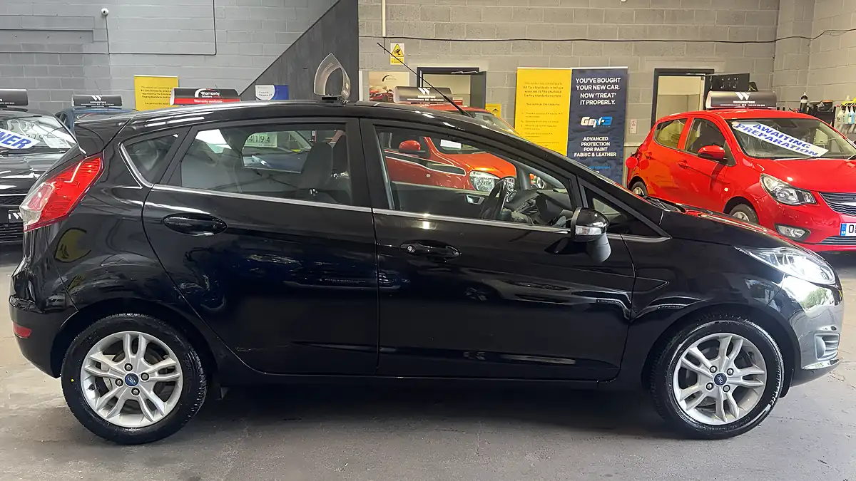 Used 2015 Ford Fiesta Zetec Black Black - Interior and Exterior details 8