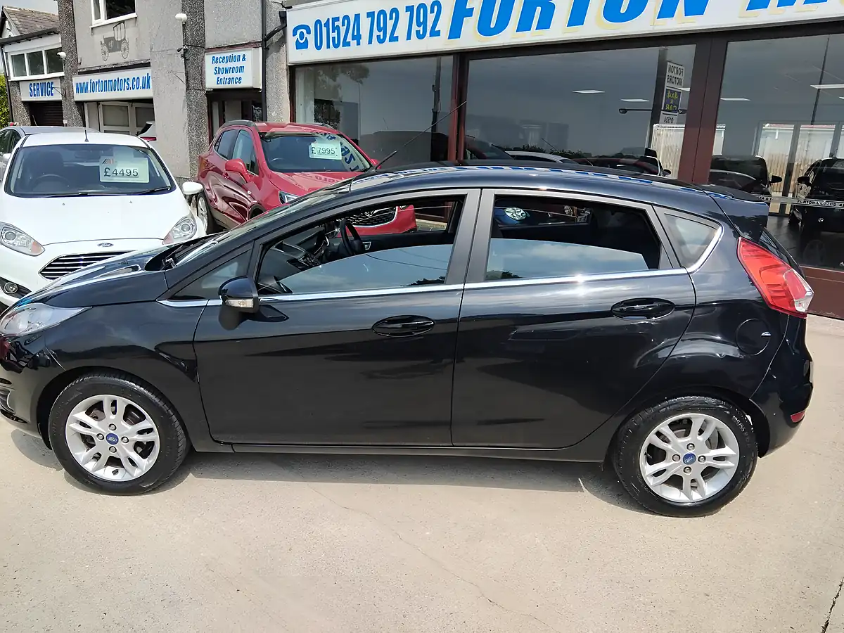 Used 2015 Ford Fiesta Zetec Black - Interior and Exterior details 9