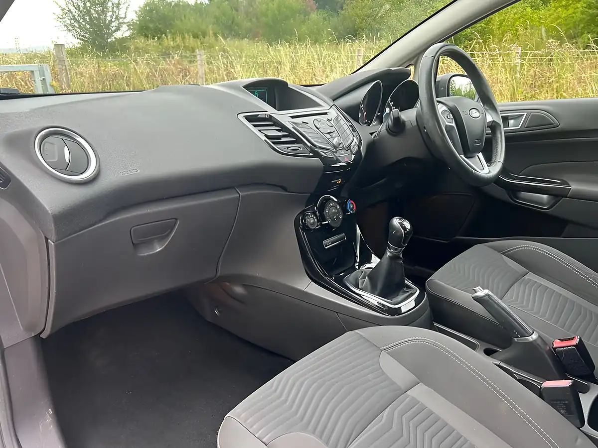 Used 2015 Ford Fiesta Zetec Black - Interior and Exterior details 17