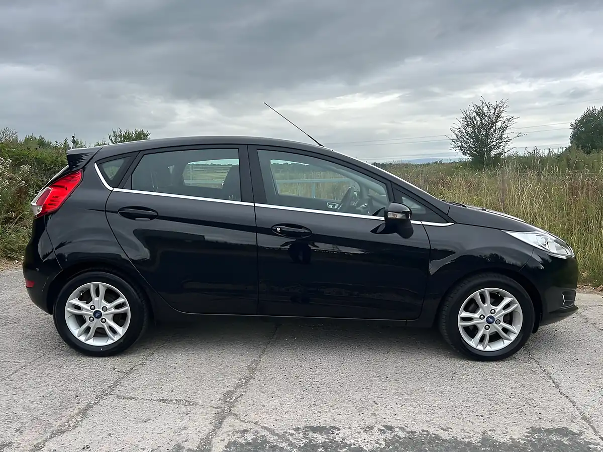 Used 2015 Ford Fiesta Zetec Black - Interior and Exterior details 2