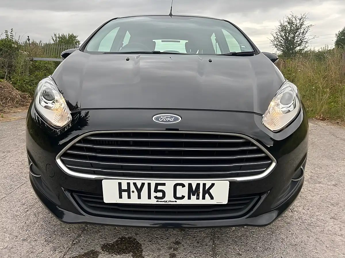 Used 2015 Ford Fiesta Zetec Black - Interior and Exterior details 7