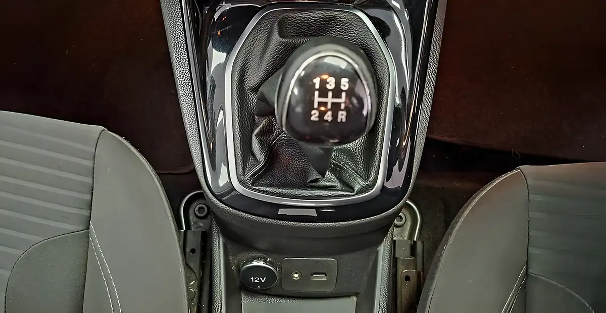 Used 2015 Ford Fiesta Zetec Black - Interior and Exterior details 14