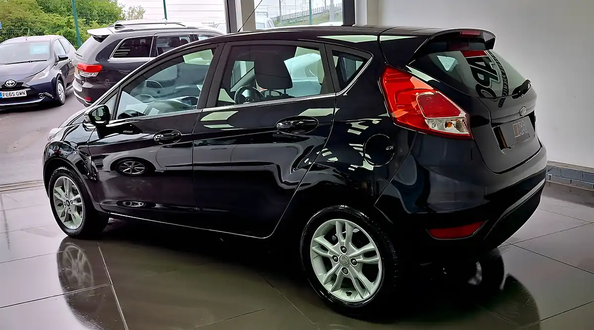 Used 2015 Ford Fiesta Zetec Black - Interior and Exterior details 4