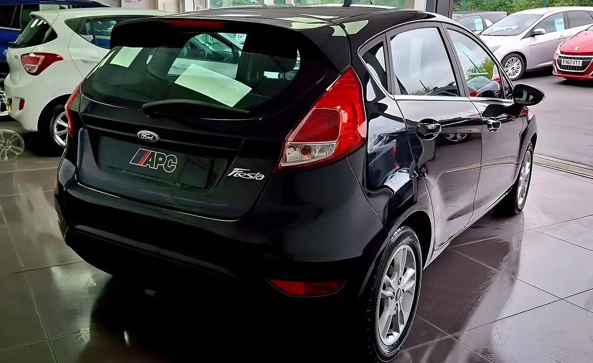 Used 2015 Ford Fiesta Zetec Black - Interior and Exterior details 6