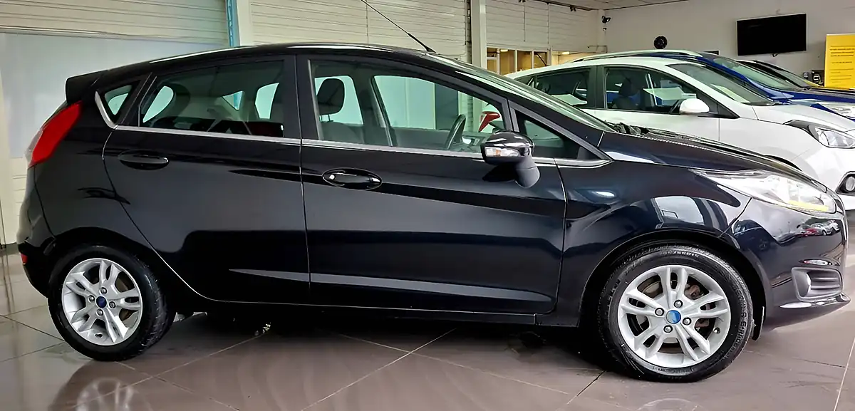 Used 2015 Ford Fiesta Zetec Black - Interior and Exterior details 7