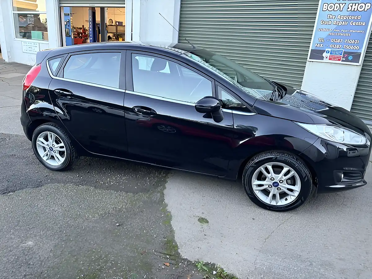 Used 2015 Ford Fiesta Zetec Black - Interior and Exterior details 4