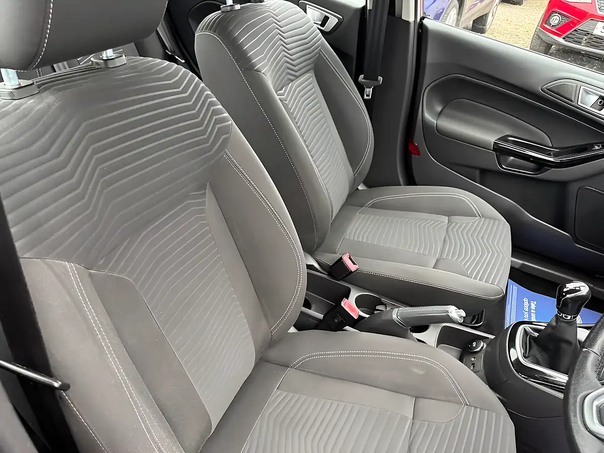 Used 2015 Ford Fiesta Zetec Black - Interior and Exterior details 12