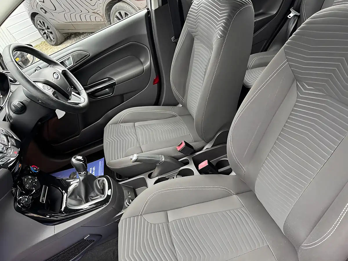 Used 2015 Ford Fiesta Zetec Black - Interior and Exterior details 14