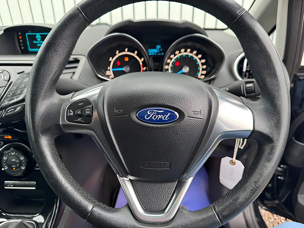 Used 2015 Ford Fiesta Zetec Black - Interior and Exterior details 16