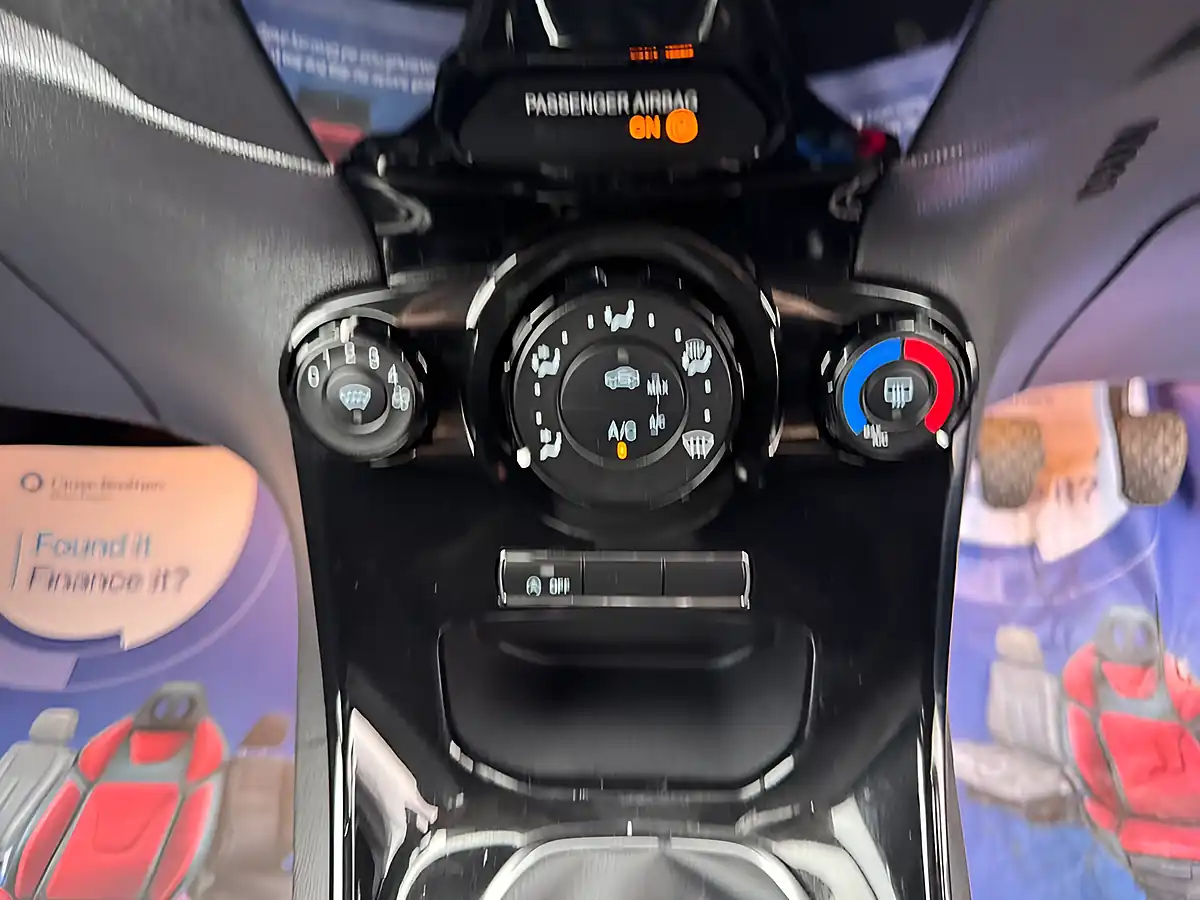 Used 2015 Ford Fiesta Zetec Black - Interior and Exterior details 19