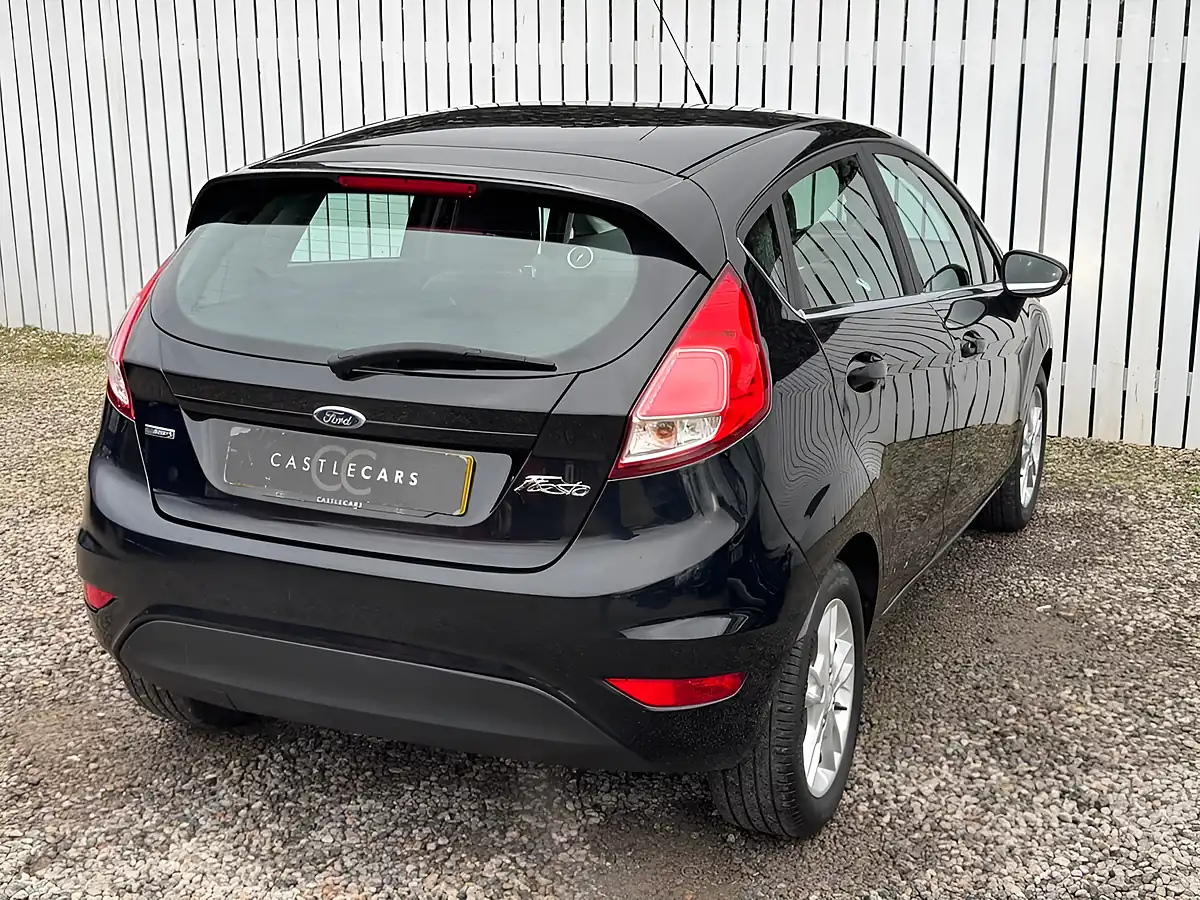 Used 2015 Ford Fiesta Zetec Black - Interior and Exterior details 7