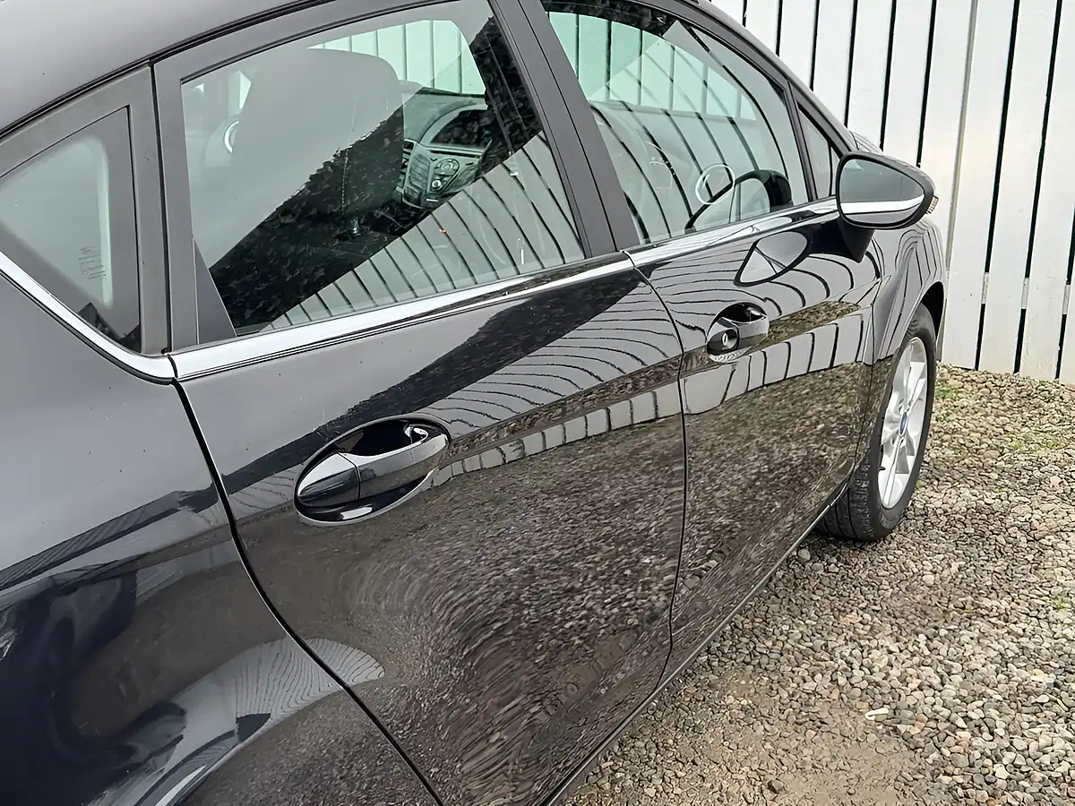 Used 2015 Ford Fiesta Zetec Black - Interior and Exterior details 9