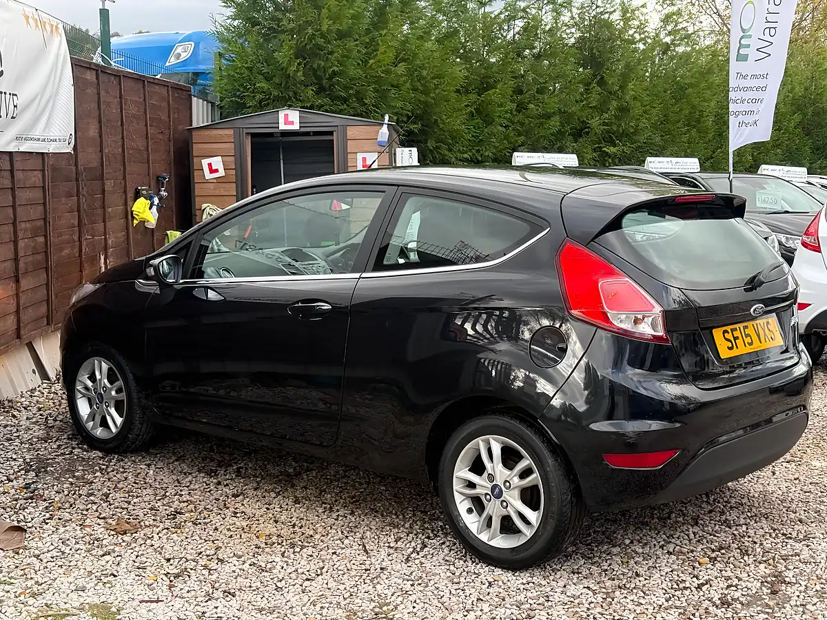 Used 2015 Ford Fiesta Zetec Black - Interior and Exterior details 5