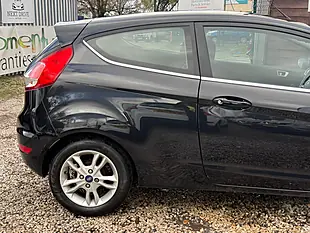 Used 2015 Ford Fiesta Zetec Black - Interior and Exterior details 7