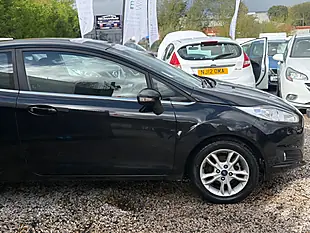 Used 2015 Ford Fiesta Zetec Black - Interior and Exterior details 9