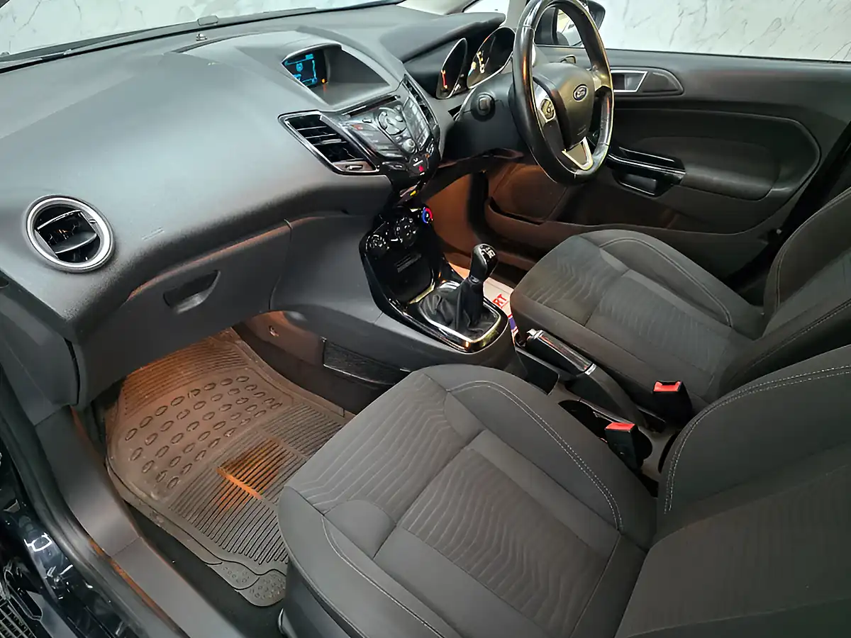 Used 2015 Ford Fiesta Zetec Black - Interior and Exterior details 14