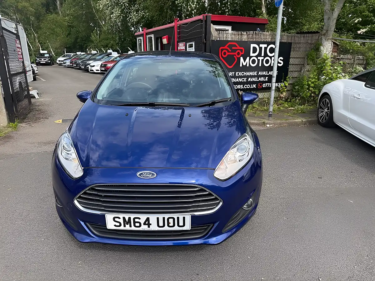 Used 2015 Ford Fiesta Zetec Blue - Front View