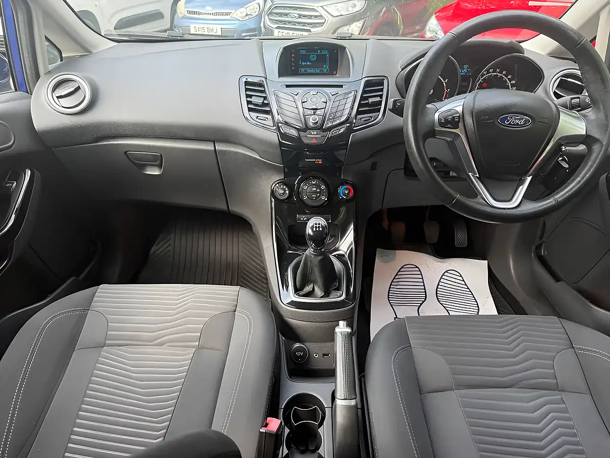 Used 2015 Ford Fiesta Zetec Blue - Interior and Exterior details 16