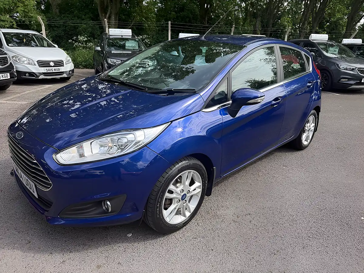 Used 2015 Ford Fiesta Zetec Blue - Interior and Exterior details 3