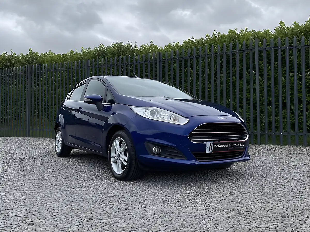 Used 2015 Ford Fiesta Zetec Blue - Interior and Exterior details 11