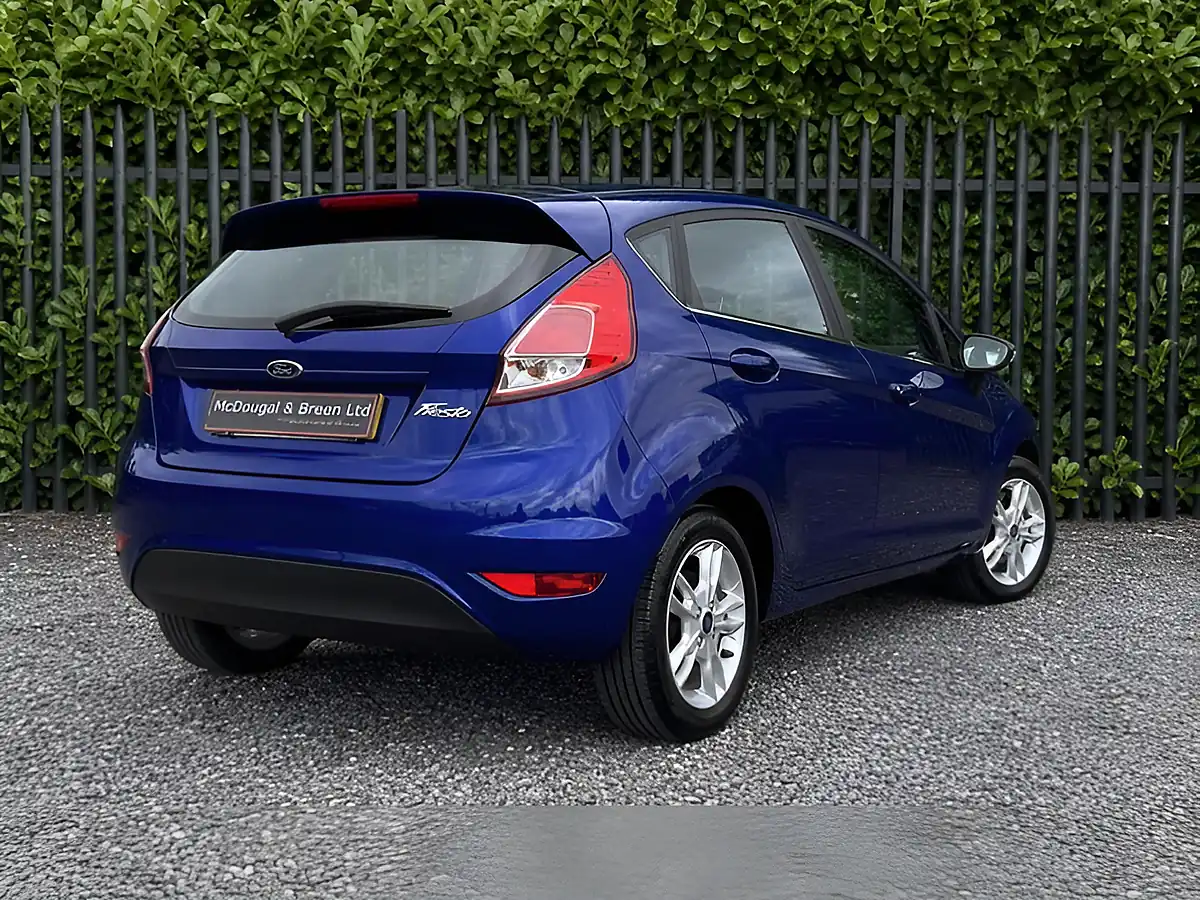 Used 2015 Ford Fiesta Zetec Blue - Interior and Exterior details 6