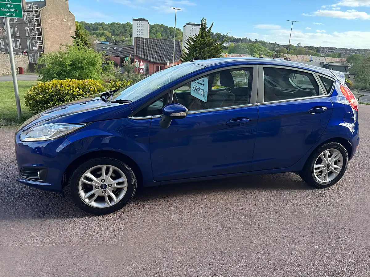 Used 2015 Ford Fiesta Zetec Blue - Interior and Exterior details 13