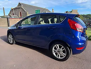 Used 2015 Ford Fiesta Zetec Blue - Interior and Exterior details 9