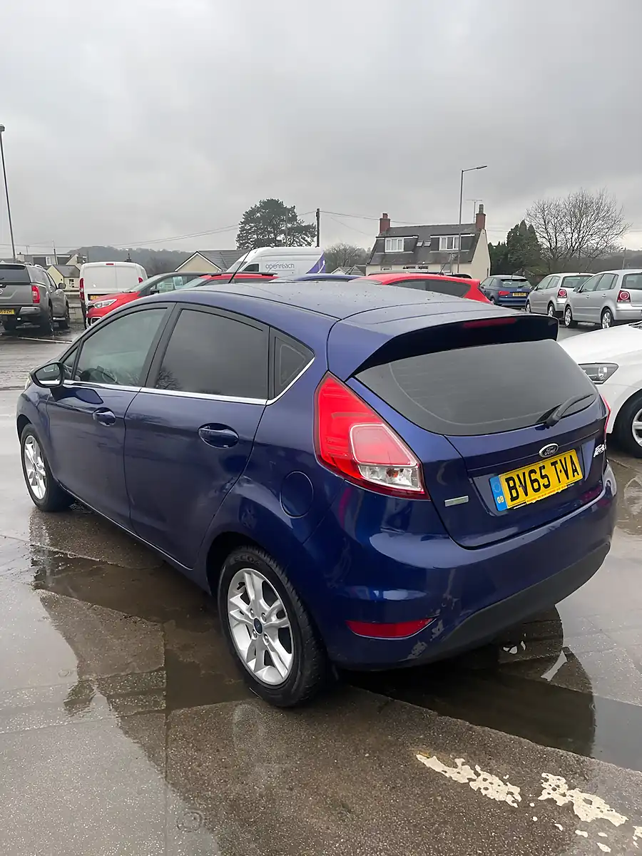 Used 2015 Ford Fiesta Zetec Blue - Interior and Exterior details 3