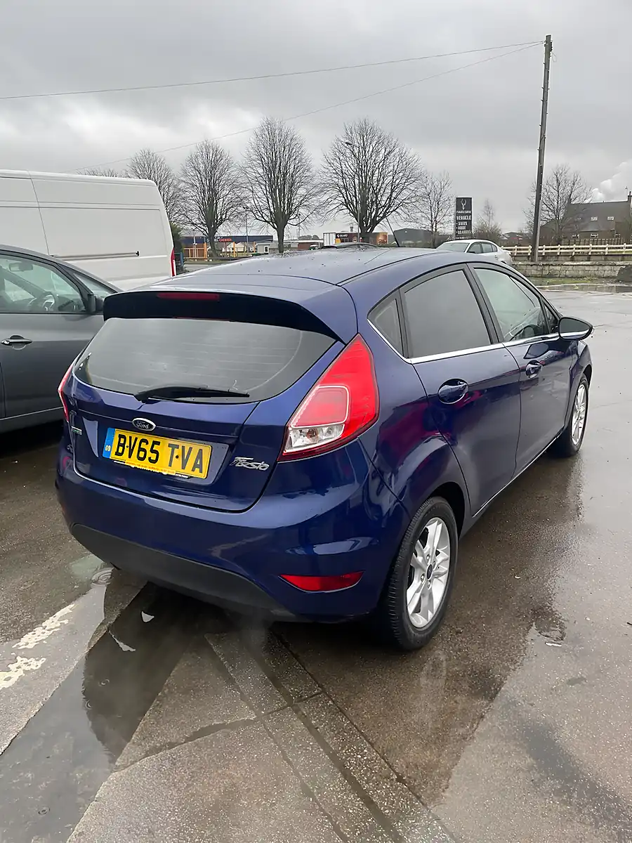 Used 2015 Ford Fiesta Zetec Blue - Interior and Exterior details 4