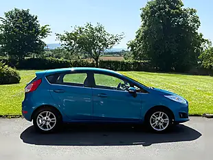 Used 2015 Ford Fiesta Zetec Blue - Interior and Exterior details 5