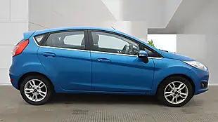 Used 2015 Ford Fiesta Zetec Blue - Interior and Exterior details 18