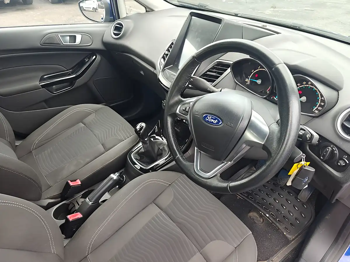 Used 2015 Ford Fiesta Zetec Blue - Interior and Exterior details 4