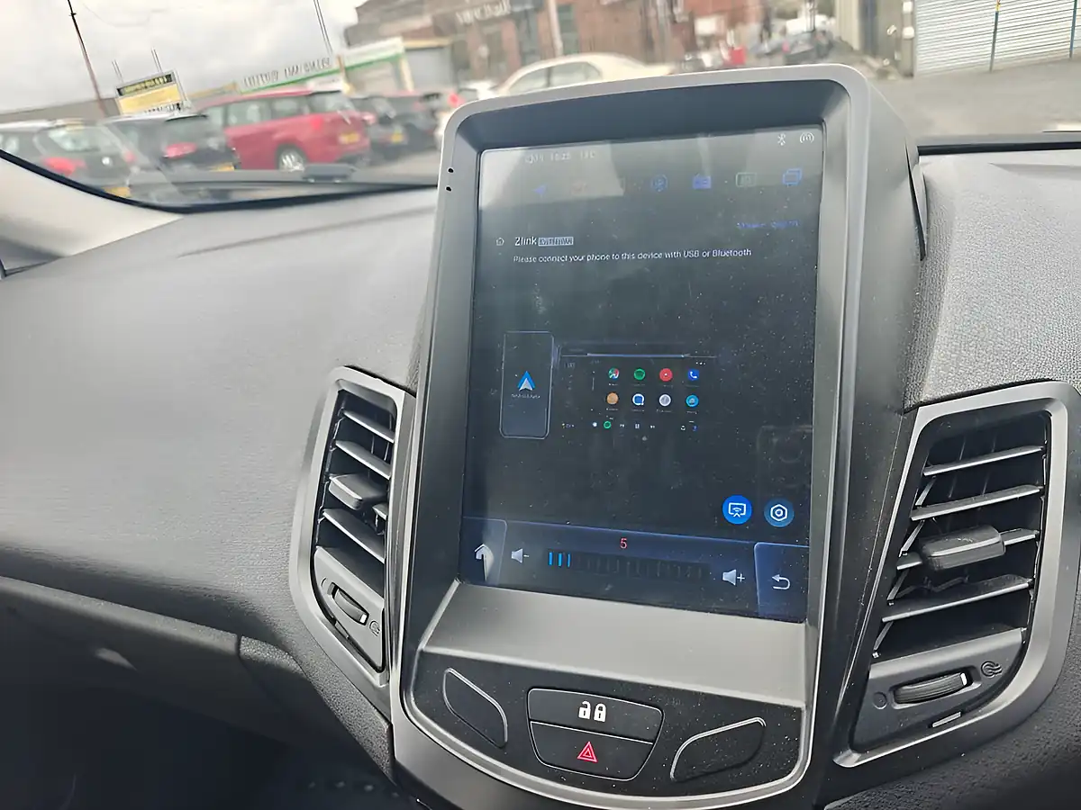 Used 2015 Ford Fiesta Zetec Blue - Interior and Exterior details 8