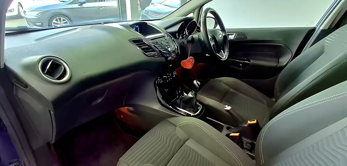 Used 2015 Ford Fiesta Zetec Blue - Interior and Exterior details 17