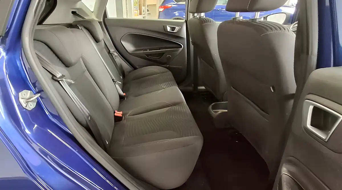 Used 2015 Ford Fiesta Zetec Blue - Interior and Exterior details 18