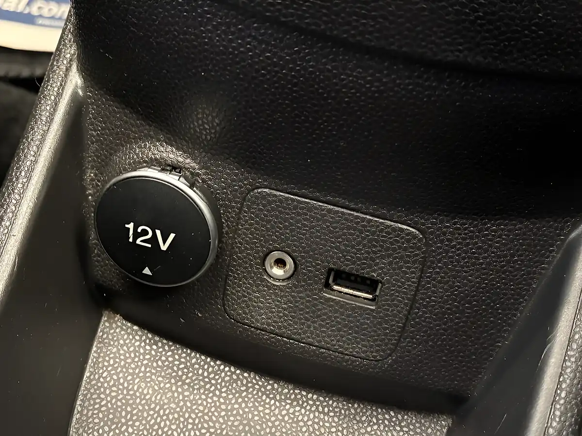 Used 2015 Ford Fiesta Zetec Blue - Interior and Exterior details 15