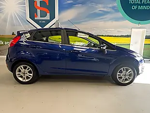 Used 2015 Ford Fiesta Zetec Blue - Interior and Exterior details 4