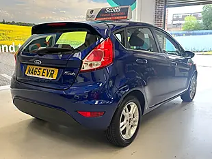 Used 2015 Ford Fiesta Zetec Blue - Interior and Exterior details 5