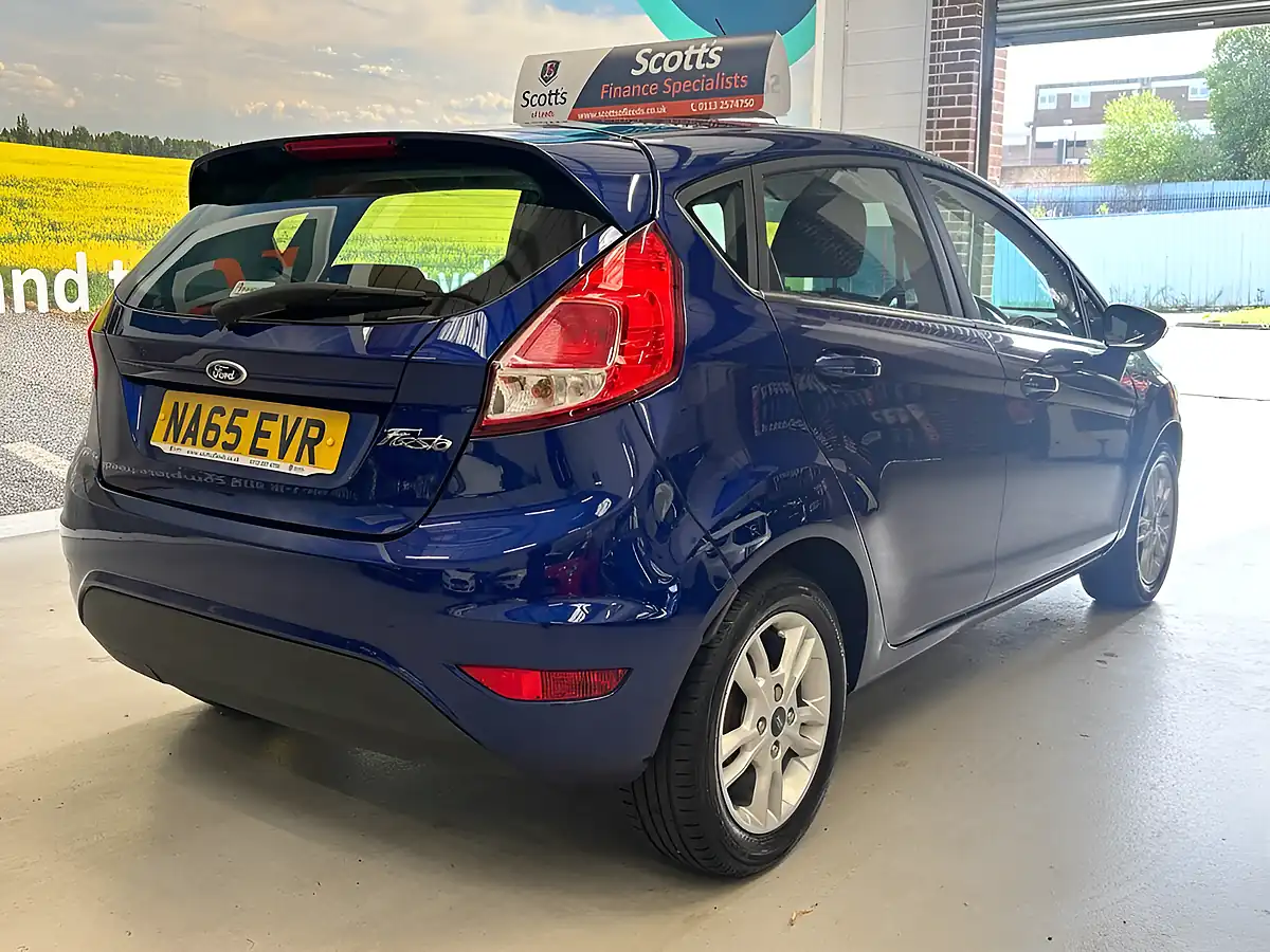 Used 2015 Ford Fiesta Zetec Blue - Interior and Exterior details 5