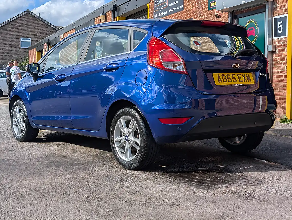 Used 2015 Ford Fiesta Zetec Blue - Interior and Exterior details 2