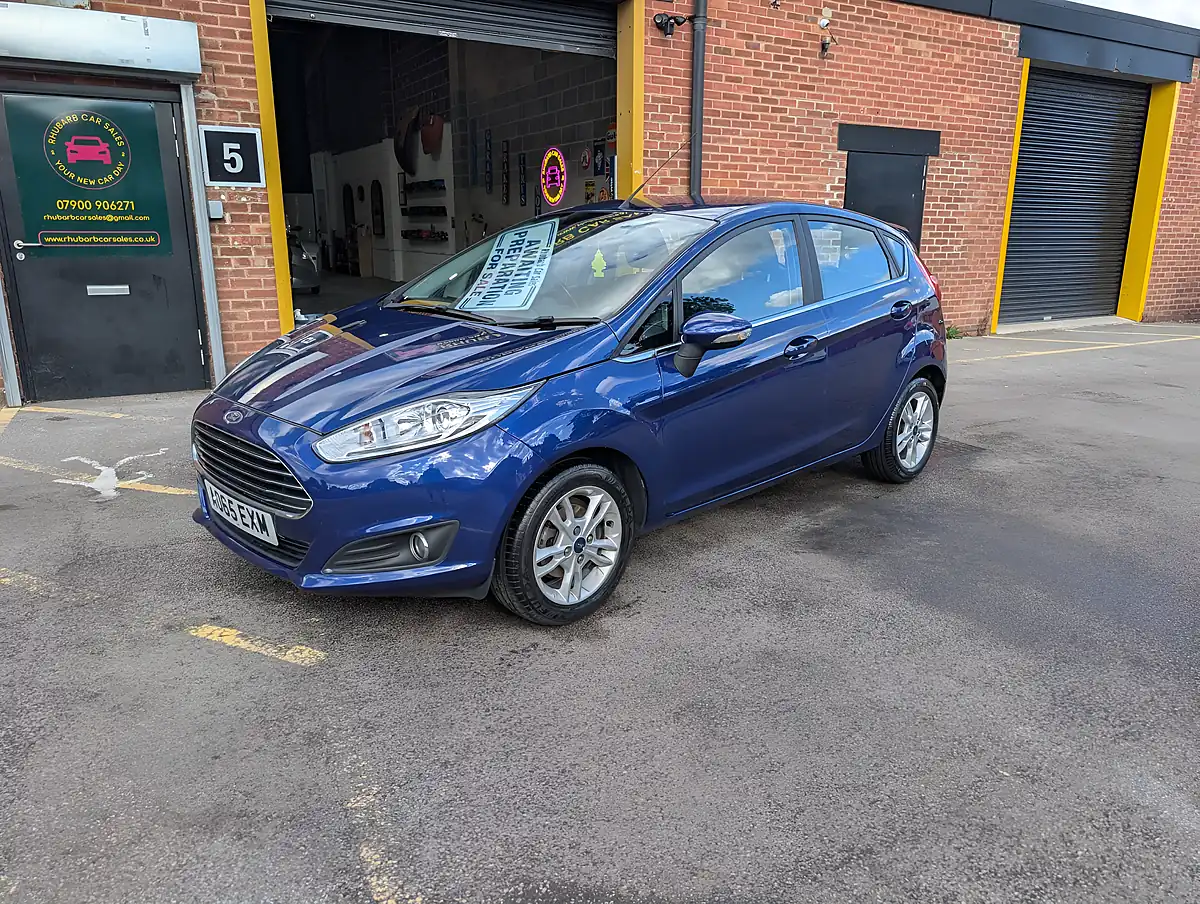 Used 2015 Ford Fiesta Zetec Blue - Interior and Exterior details 4