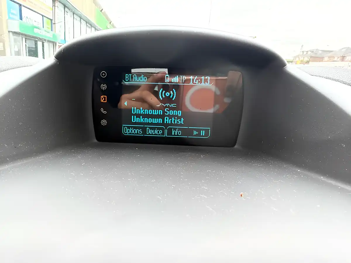 Used 2015 Ford Fiesta Zetec Blue - Interior and Exterior details 11